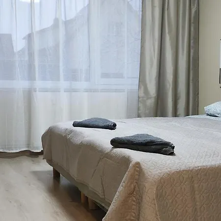 Apartamentai Zaliojoje Gatveje Telsiai Exterior photo